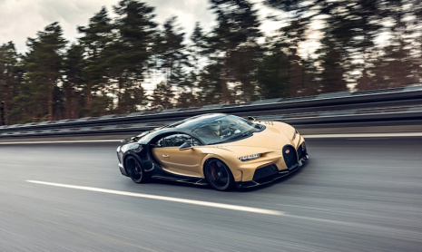 Поставки Bugatti Chiron Super Sport начинаются с безумной сборки на заказ