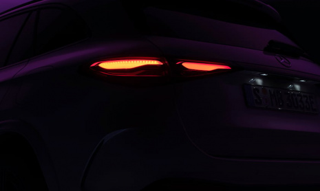 Новый внедорожник Mercedes-Benz появится в следующем месяце