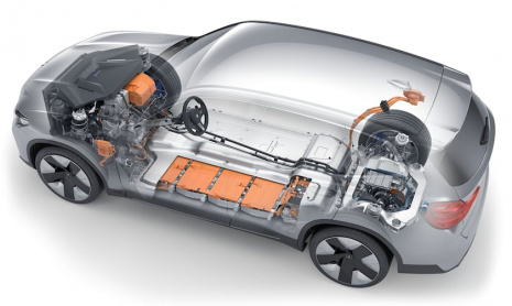 У BMW есть гениальный план по избавлению от аккумуляторов