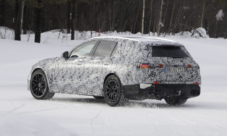 Новый гибридный Mercedes-AMG C 63 мощностью 671 л.с. представлен на «24 часах Нюрбургринга»