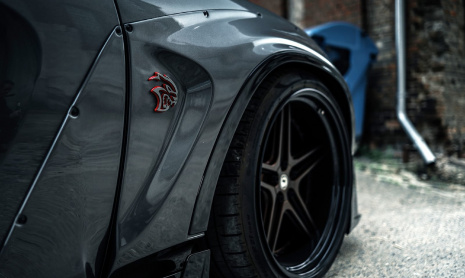 Немецкая фирма производит комплект расширения для Dodge Charger Hellcat