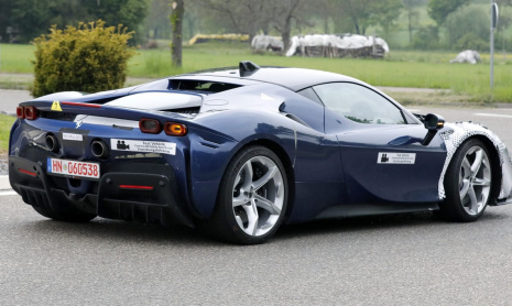 Хардкорный Ferrari SF90 Versione Speciale готовится к 2023 году