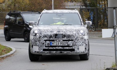 Новый 2023 MINI Countryman замечен на дорожных испытаниях