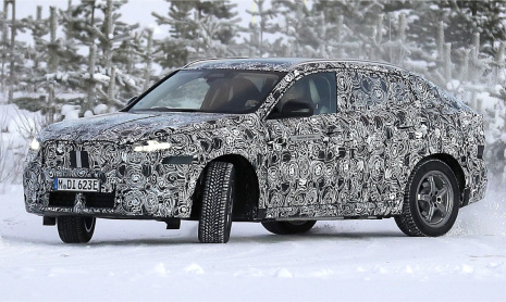 Новый электрический внедорожник BMW iX2 впервые замечен шпионами
