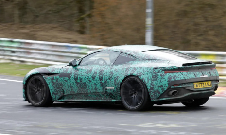 Новый Aston Martin DB12 - официальный тизер перед показом