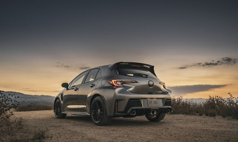 Toyota GR Corolla 2024 получит новую премиальную комплектацию с большим количеством функций