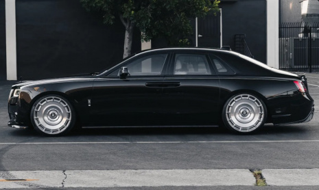 Кастомизированные Rolls-Royce Ghost и Range Rover привнесут нотку классности на SEMA 2023