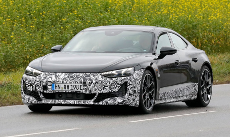 Рестайлинг Audi E-Tron GT впервые замечен в рамках подготовки бренда к 2024 году