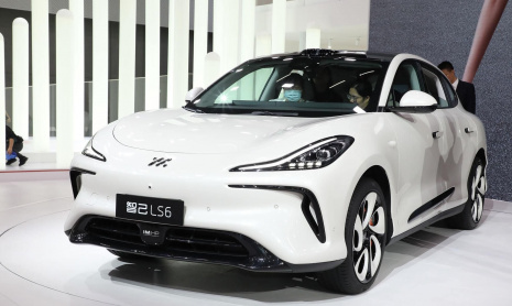 IM LS6 с зарядкой 900В поставил в ноябре 8158 единиц