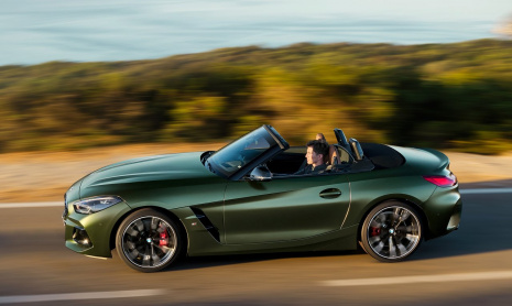 BMW Z4 M40i предложит механическую коробку передач