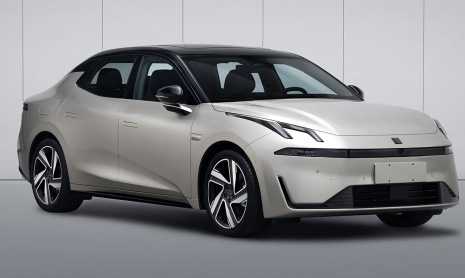 Представлен седан Lynk & Co 07 EM-P PHEV с запасом хода на электротяге 102 км