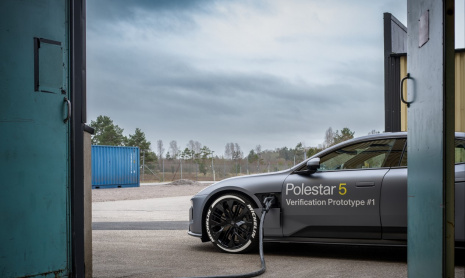 Прототип Polestar 5 заряжается на 10-80% за 10 минут