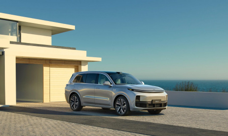 Компания Li попала в заголовки газет на майские праздники не только из-за инцидента с участием водителя