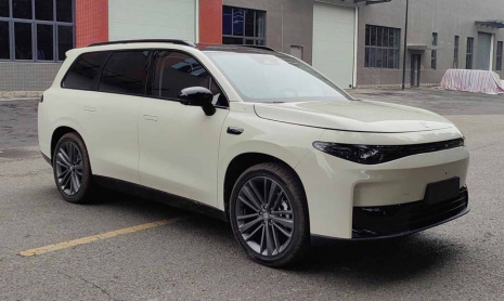 Leapmotor C16 от Stellantis поступает в дилерские центры в преддверии старта продаж