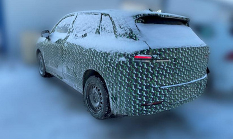 Шпионские снимки интерьера Leapmotor A12 на платформе Stellantis