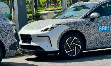 Шпионские снимки интерьера Rising RC7