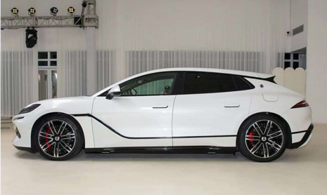 Показан интерьер Denza Z9 GT от BYD, доступный в версиях EV и PHEV