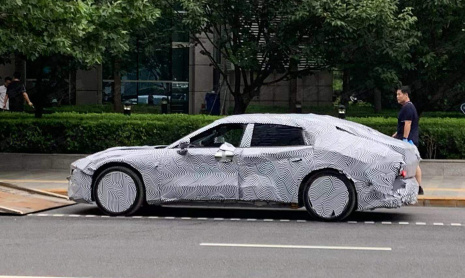 Xpeng P6 spied - это элегантное четырехдверное электрическое купе с запасом хода до 700 км
