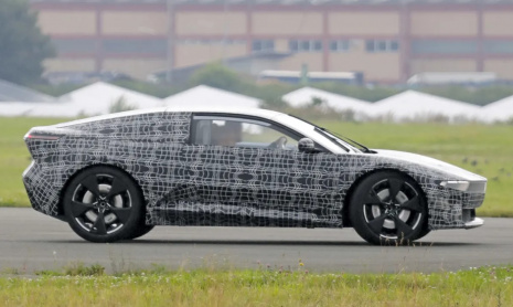 Загадочное электрическое купе: новый спорткар BMW или что-то еще?