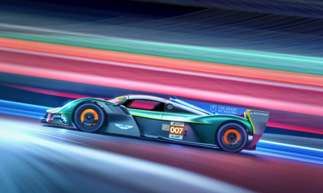 Гоночный Aston Martin Valkyrie AMR-LMH завершает первый тест-драйв перед кампанией WEC в следующем году