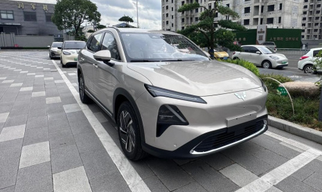 В преддверии августовской презентации были представлены новые комплектации Wuling Starlight S