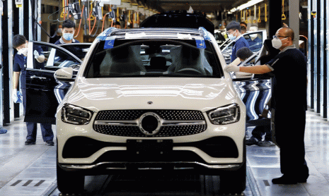 Mercedes-Benz инвестирует в Китай 175 млрд рублей, чтобы конкурировать с местными стартапами в области электромобилей