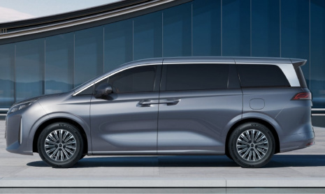 Минивэн BYD Xia продемонстрировал аккумулятор емкостью 36,6 кВт*ч и электрический запас хода в 145 км