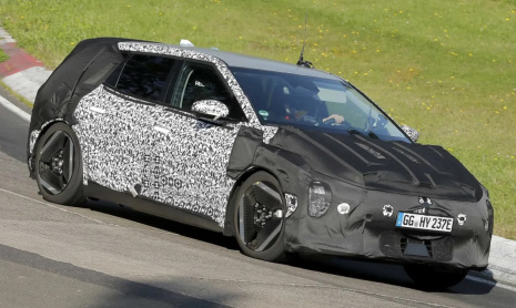 Новый стильный хэтчбек Kia EV4 был замечен на тестировании