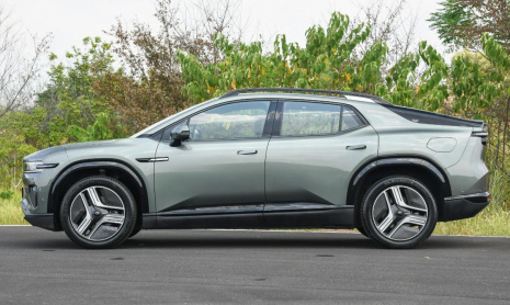 Предпродажа внедорожника-трансформера Changan Nevo (Qiyuan) E07 стартовала по цене 3,3 млн рублей