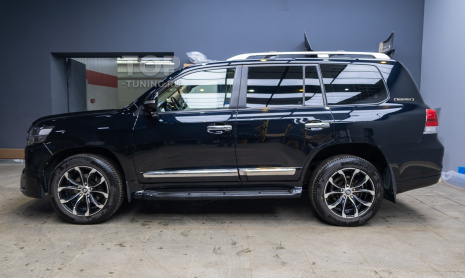 Система бесштыревых доводчиков в двери и багажник Toyota LC 200 рестайлинг 2