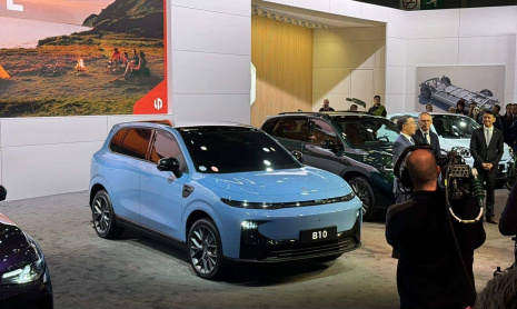 B10 – новый внедорожник Leapmotor, представленный на Парижском автосалоне, который скорее всего, будет производиться в Европе