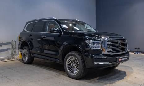 Комплексная шумоизоляция, установка доводчиков и детейлинг для Tank 500