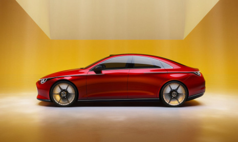 Новый Mercedes CLA проедет 300 км всего за 20 минут зарядки