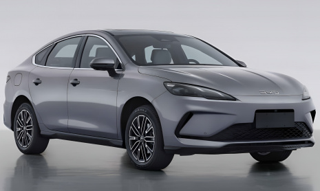 Предварительные продажи компактного гибридного седана BYD Seal 05 DM-i начинаются от 1,3 млн рублей