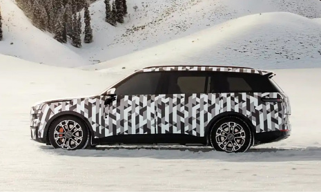 Флагманский внедорожник Lynk & Co L946, показанный на официальных изображениях, будет представлен в 2025 году