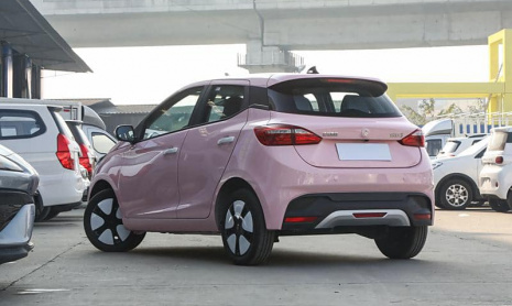 Компания JMEV выпускает версия 2025 года EV3 Plus с более мощным двигателем