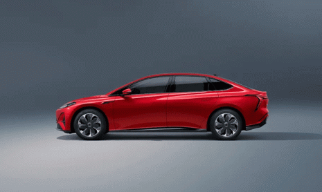 Представлены официальные изображения полностью электрического седана Hongqi Tiangong 05 с запасом хода 750 км.