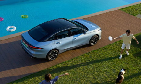 Geely Galaxy L6 EM-i PHEV с запасом хода 2000 км будет представлен в Китае 15 февраля