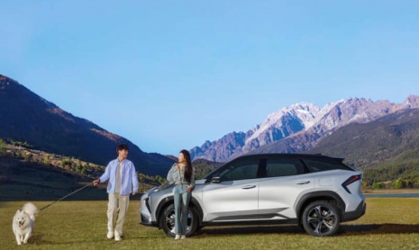 Geely Galaxy L7 EM-i PHEV с запасом хода 1240 км продается по цене от 1,5 млн рублей