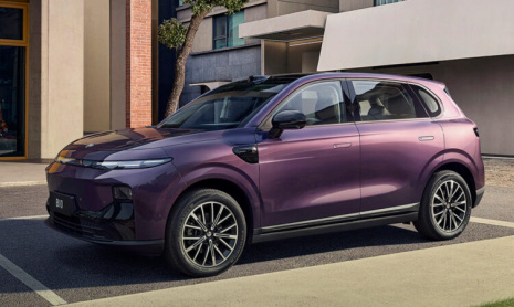 Leapmotor B10 получил 15 010 заказов за час после начала предпродажной подготовки