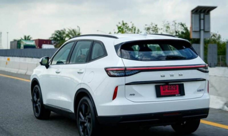 Праворульный 2025 Haval H6 для зарубежного рынка дебютирует 26 марта на автосалоне в Таиланде