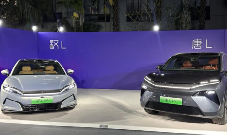 В Китае начались предварительные продажи электромобилей BYD Han L EV и Tang L EV мощностью 1086 л.с. и на электронной платформе Super 1000 В по цене 3 млн рублей
