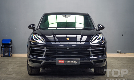 Оклейка защитной пленкой зоны риска нового Porsche Cayenne