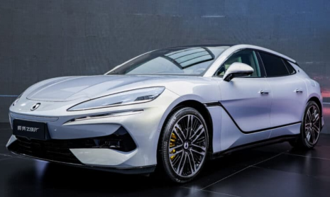 Люксовый бренд Denza от BYD официально выходит на европейский рынок с презентацией Z9 GT в Милане