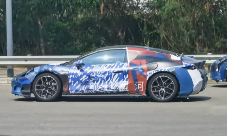 Спортивный автомобиль Denza представлен на последних шпионских снимках почти в серийном виде