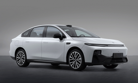 Электрический седан Leapmotor B01, представленный в MIIT, оснащен дополнительным лидаром и панорамной крышей