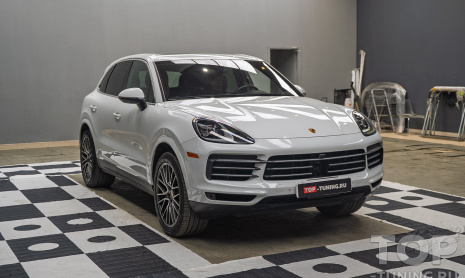 Установка системы кругового обзора 360° + доводчики дверей Porsche Cayenne III