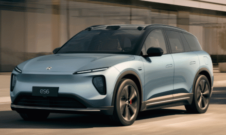 Обновленный Nio ES6 продемонстрировал интерьер с горизонтальным экраном