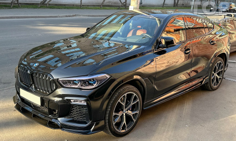 Оклейка фар BMW X5 G05 фотохромной пленкой – стильный детейлинг оптики