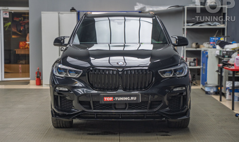 Замена решетки радиатора, тюнинг обвеса и оклейка фар BMW X5 G05